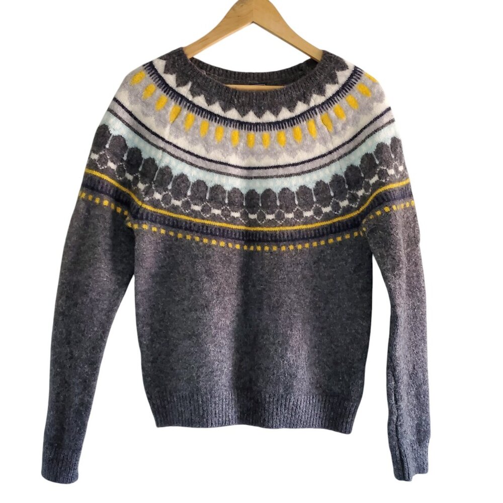 Gap Fair Isle Sweater with 20% wool and Mohair. Size S